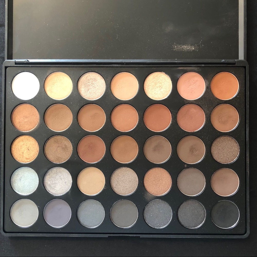 Morphe eyeshadow palette